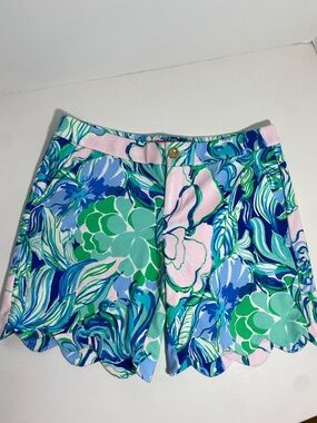 Lilly Pulitzer Darci Knit Scalloped Hem Shorts in Spring Fling Sz 4
